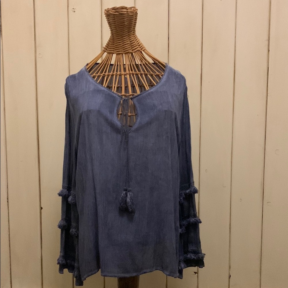 WHITE CROW GAUZY BLOUSE